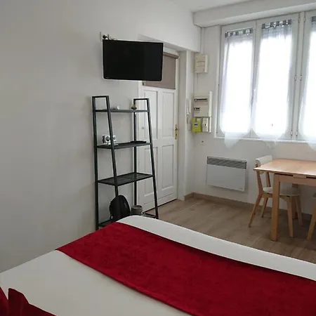 Petit A Chartrons / Jardin Public Apartment